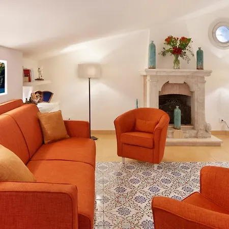 Maison Amalia 4*
