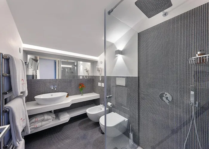 Maison Amalia Πανσιόν 4*